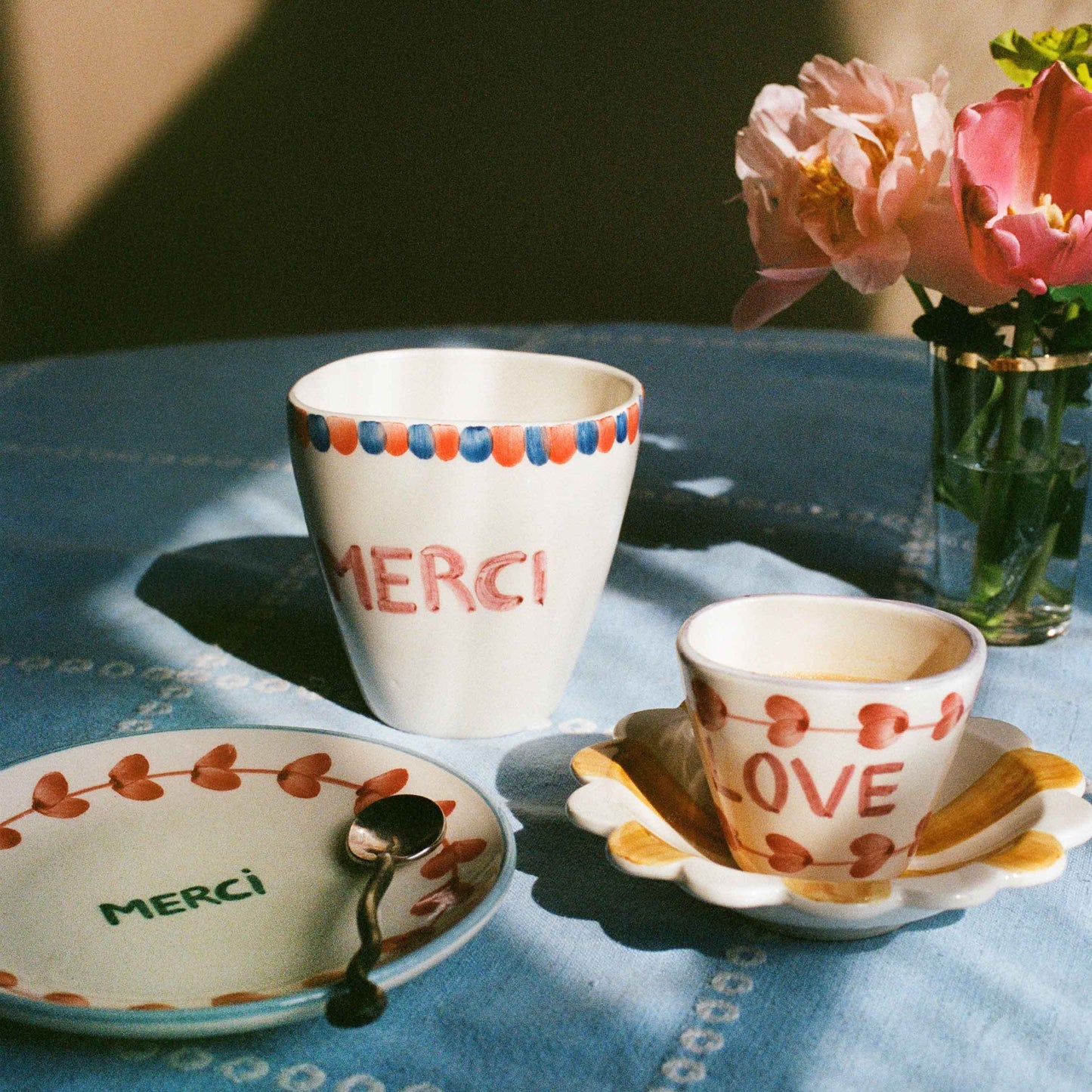 Keramikbecher Merci Hand-Painted