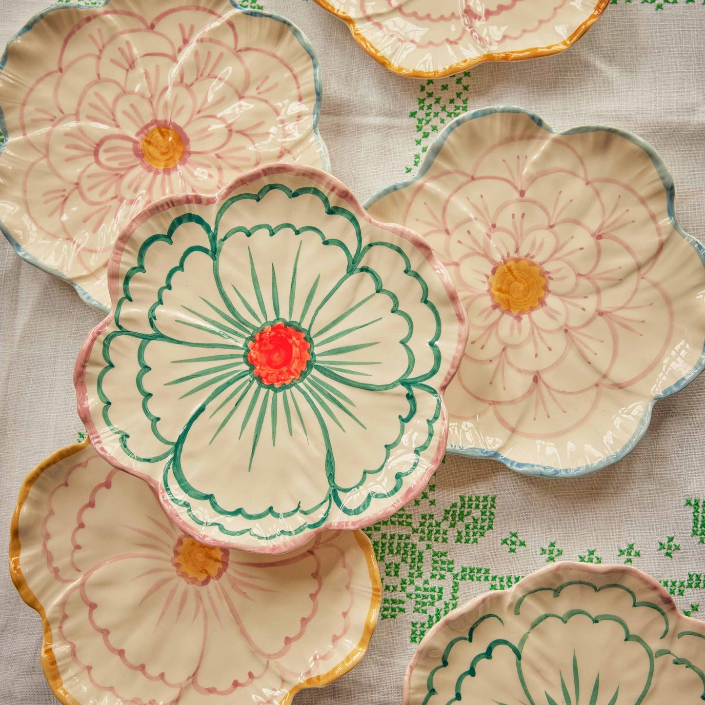 Keramik-Beilagenteller Blume Hand-Painted