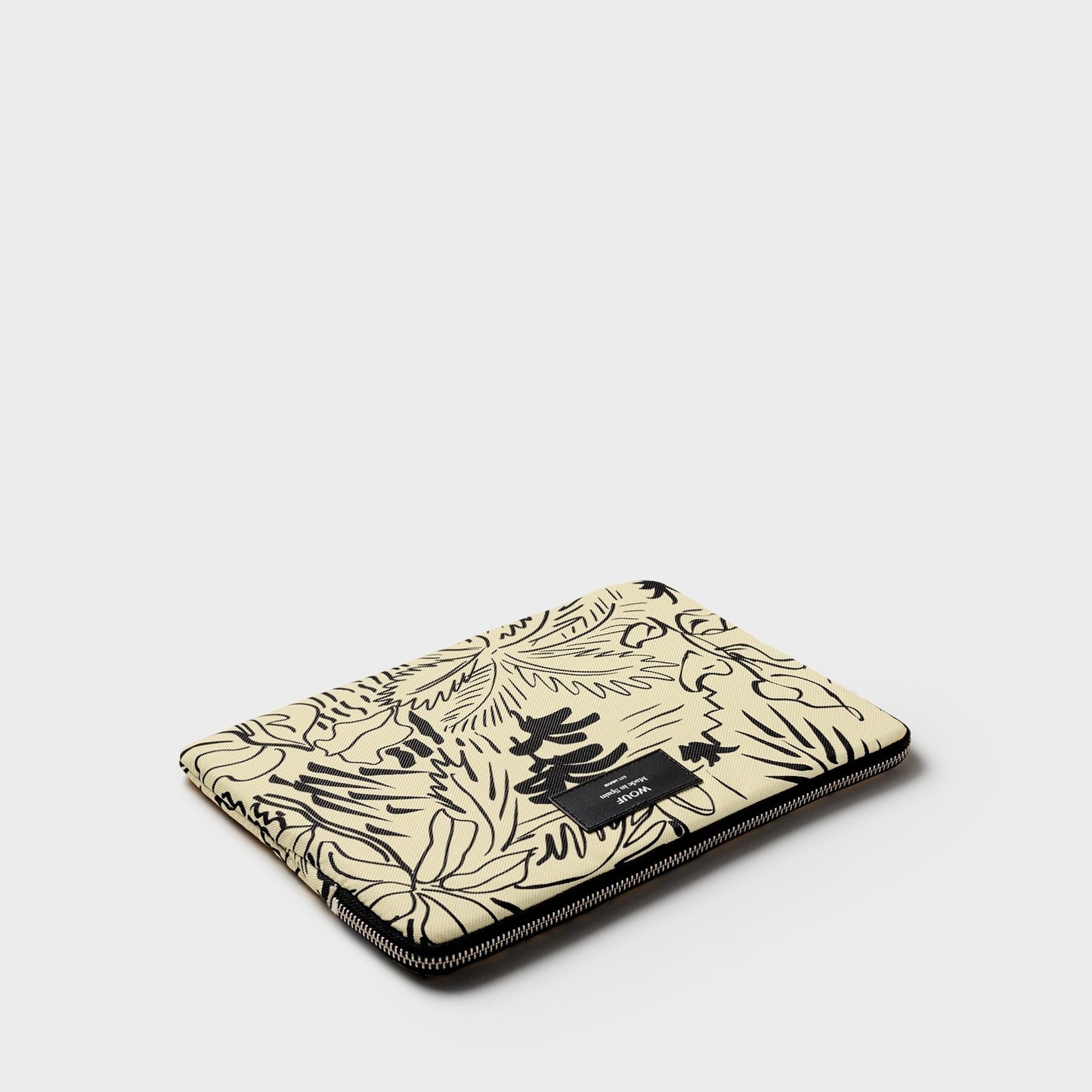 WOUF iPad-Hülle | Tablet sleeve Deia