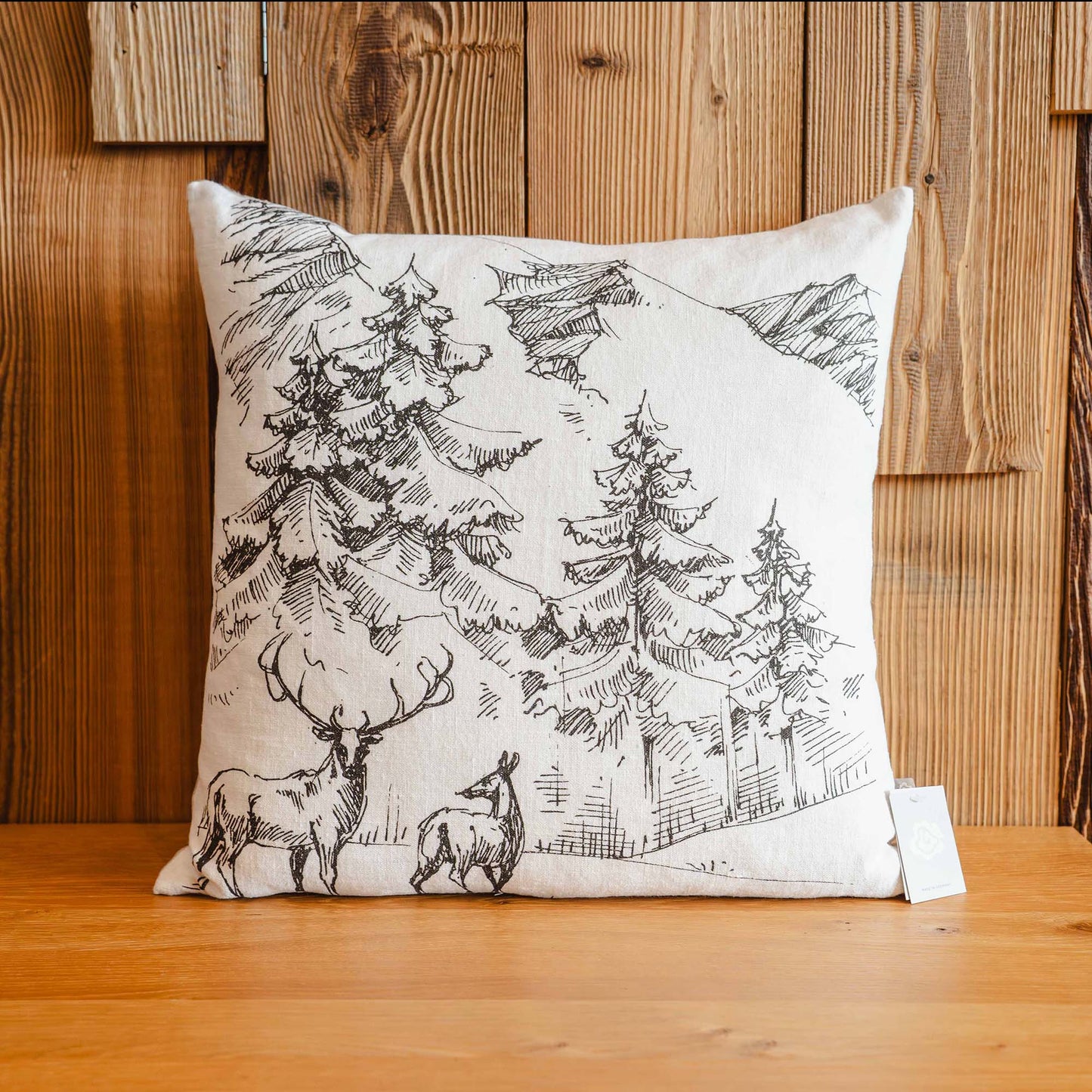 Leinenkissen mit Federfüllung