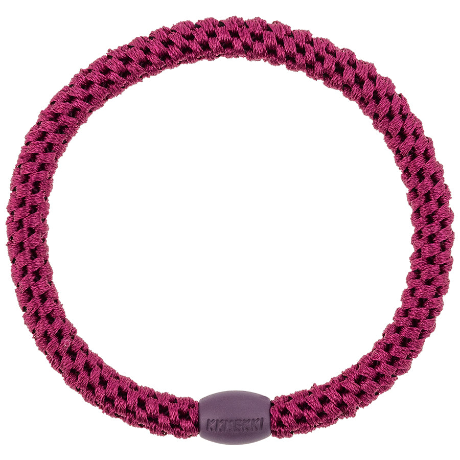 KKNEKKI Slim Haargummi in Mulberry mit charakteristischem Webdesign, schlanke Silhouette, sanfter Halt ohne Haarbruch, wasserfest und farbecht, mit Perle aus recyceltem Kunststoff