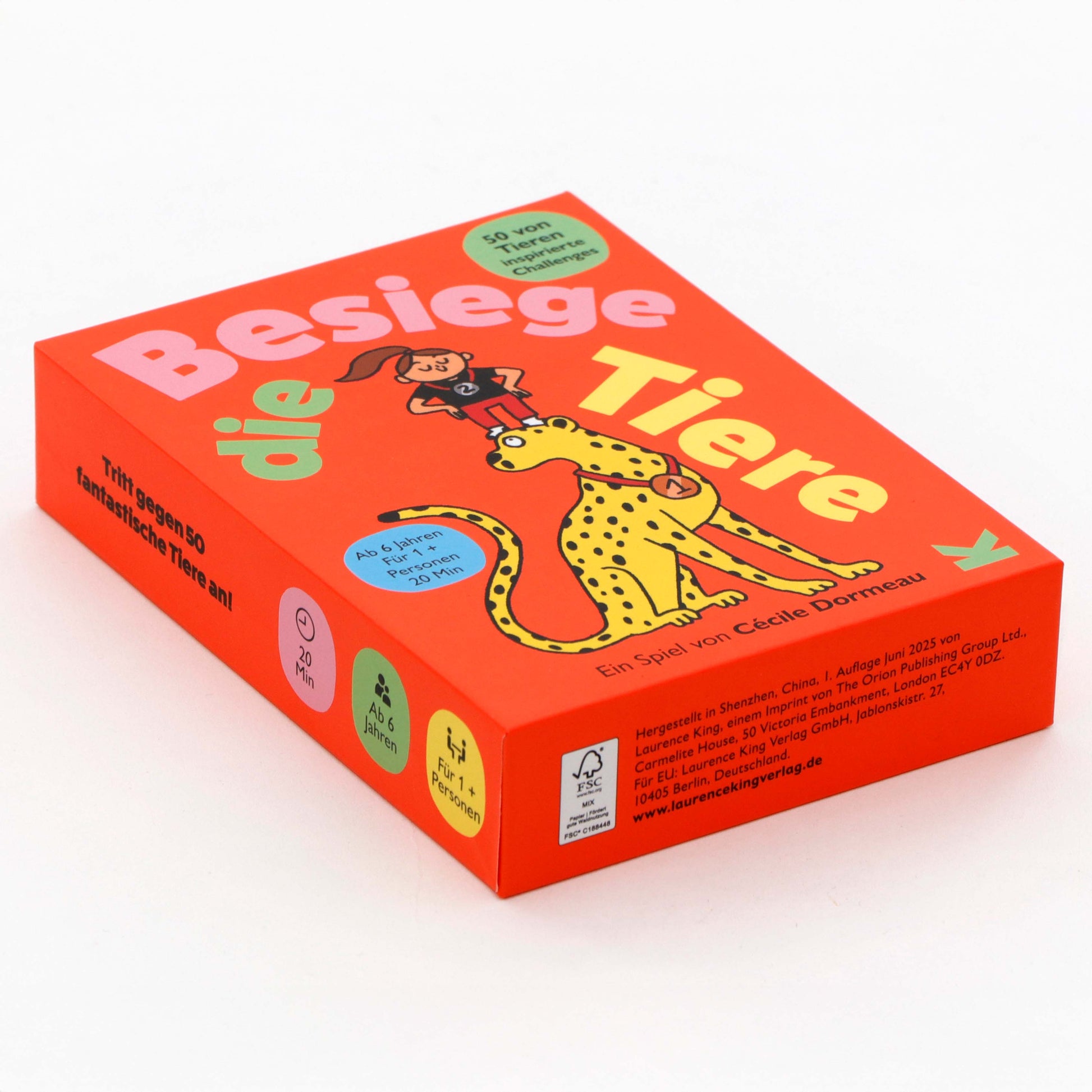 Vorderansicht der Verpackung des Kartenspiels „Besiege die Tiere“ mit Titel, süßen Tierillustrationen und wichtigen Spielhinweisen.