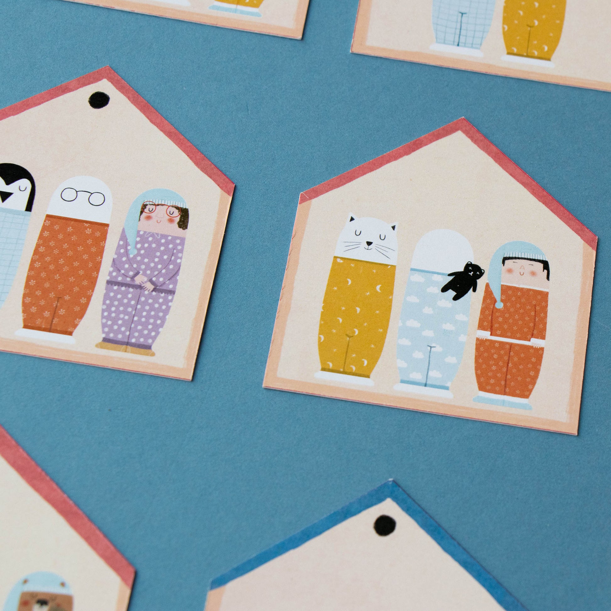 Detailansicht der Hauskarten aus dem Brettspiel Good Night von Londji