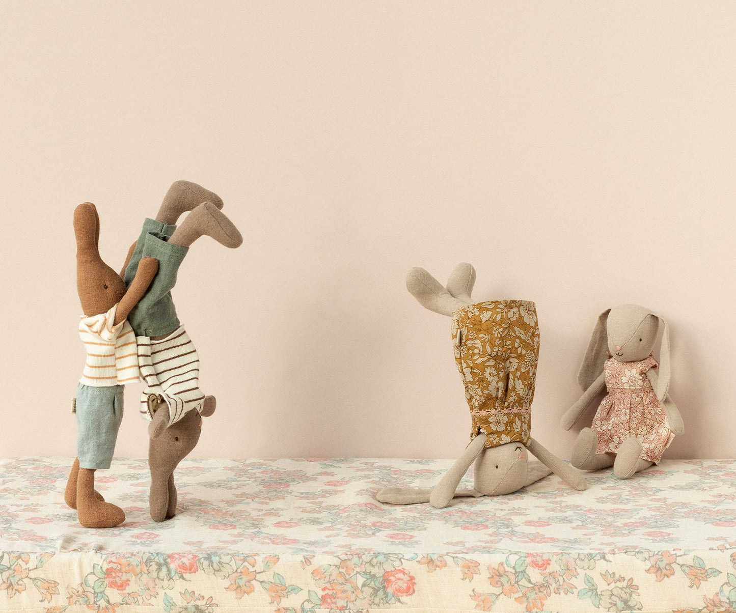 Hase Größe 2 beige - Blumenkleid