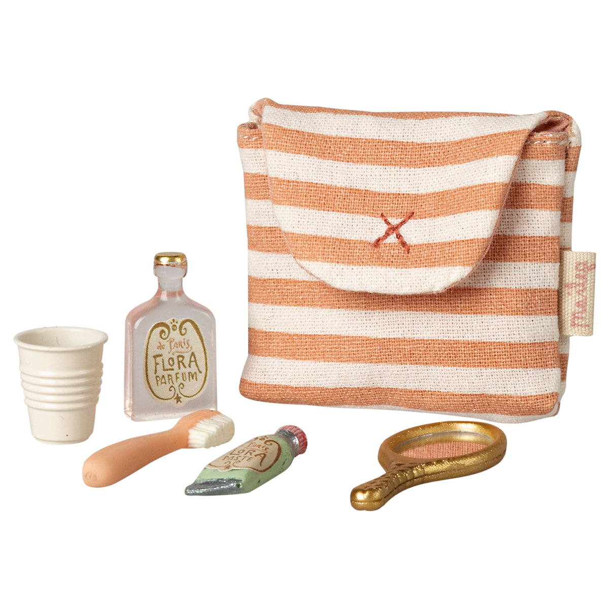 Maileg Zahnbürstenset in rot gestreifter Tasche, enthält Zahnbürste, Zahnpasta, Handspiegel, weißen Becher und rosa Parfum-Fläschchen