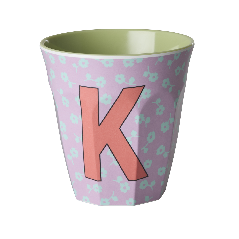 Melamin-Buchstabenbecher Blumen