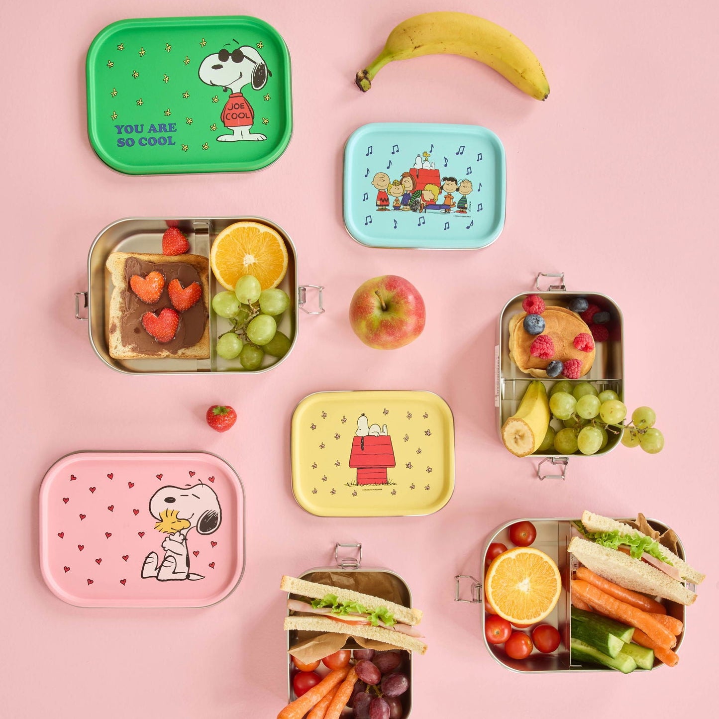 Moodbild der verschiedenen Rice Lunchboxen im Snoopy-Design in den Farben: grün, blau, rosa und gelb